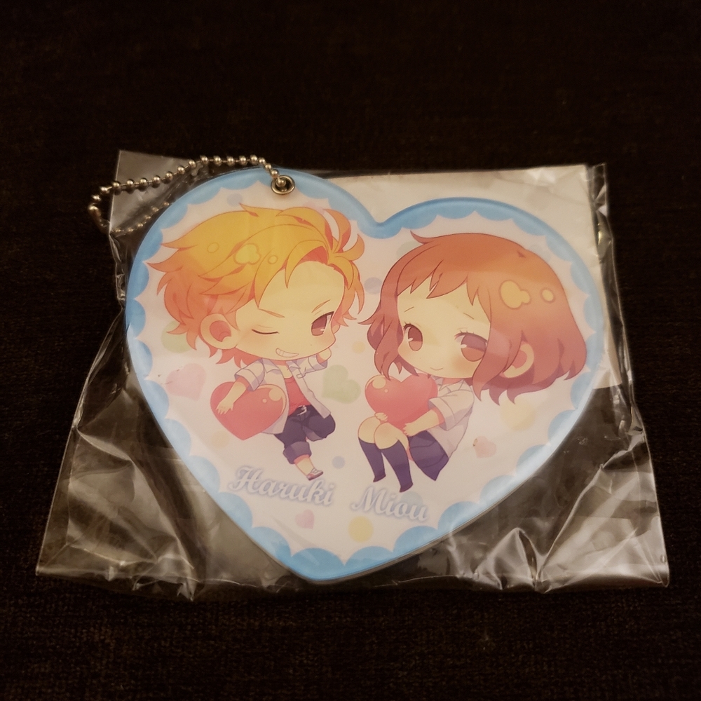 Miou Haruki our love has always been 10cm apart anime keychain